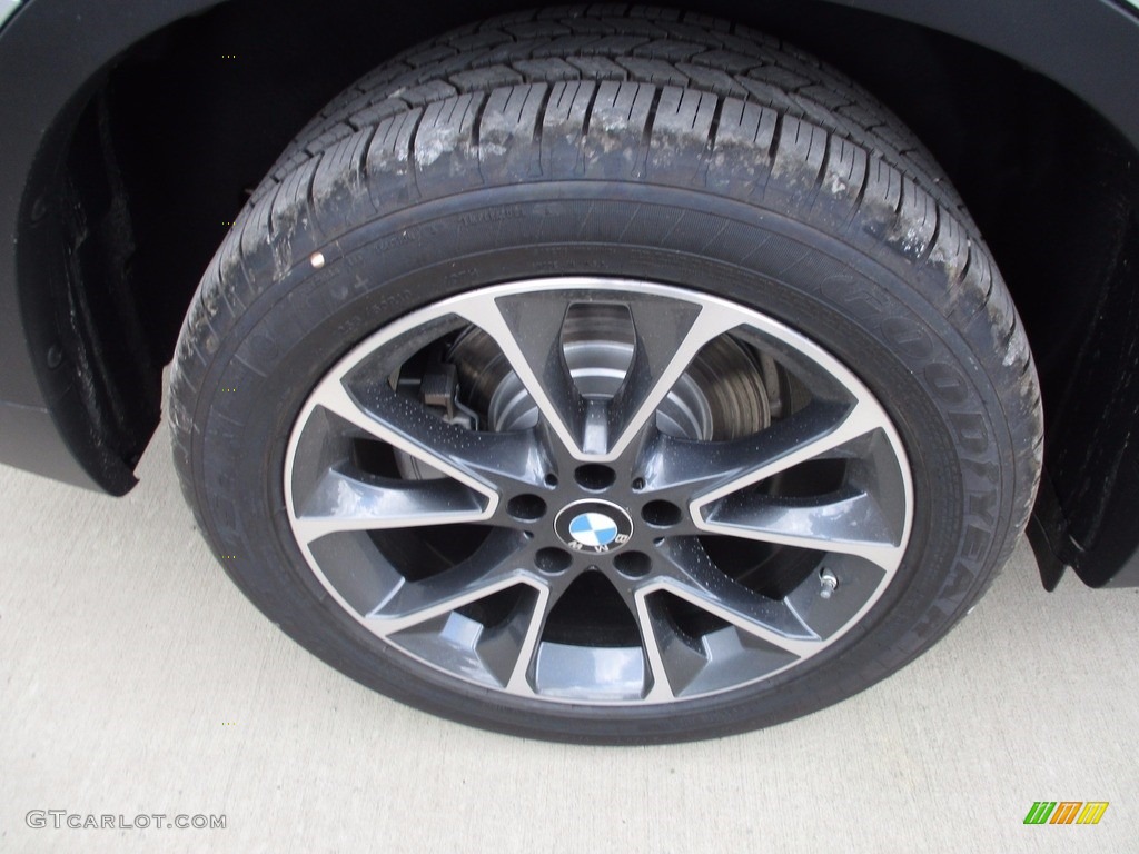 2017 X5 xDrive35i - Glacier Silver Metallic / Black photo #3