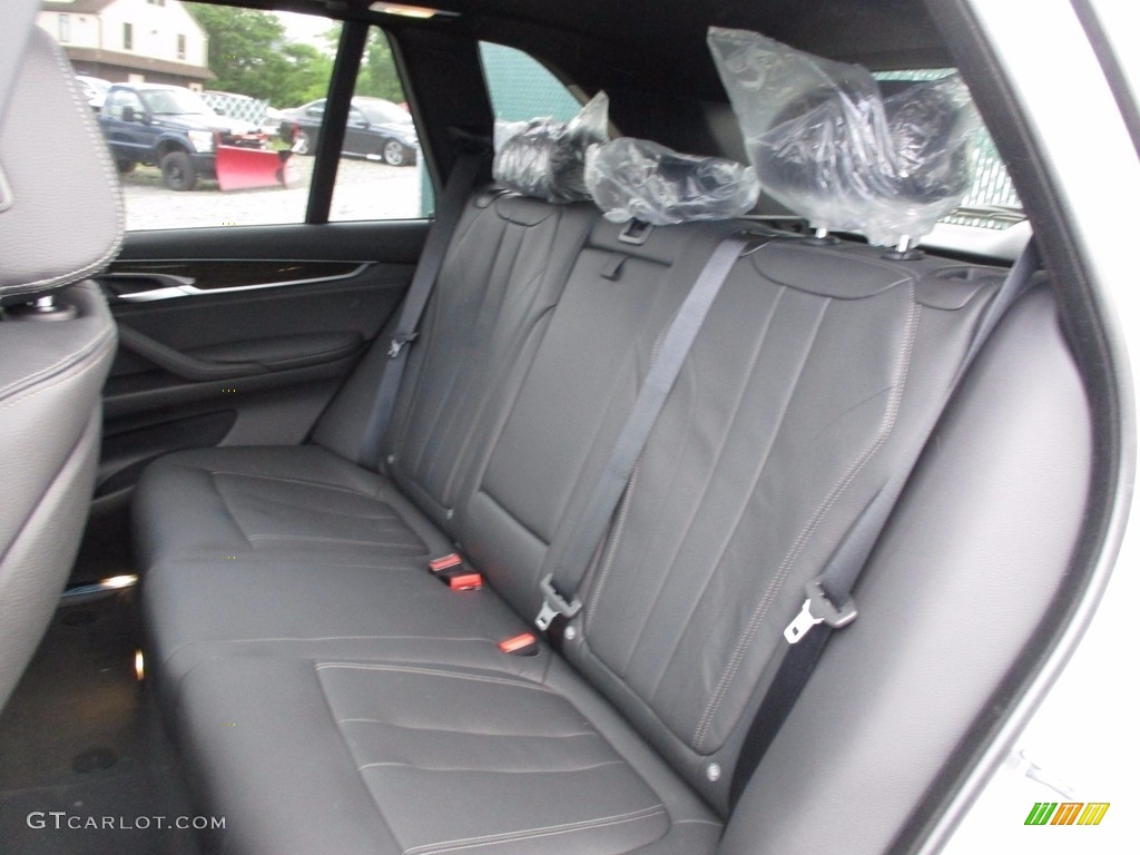2017 X5 xDrive35i - Glacier Silver Metallic / Black photo #11