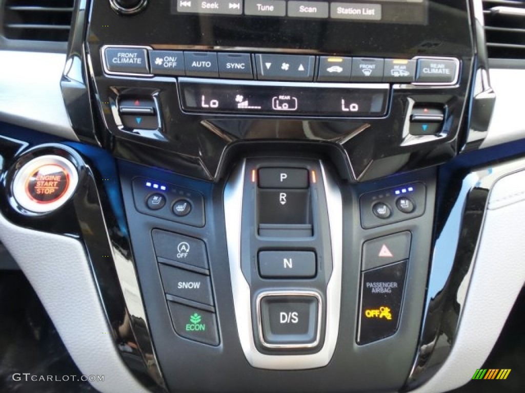 2018 Honda Odyssey Elite Controls Photo #120924943
