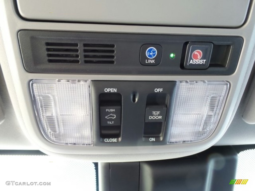 2018 Honda Odyssey Elite Controls Photo #120924994