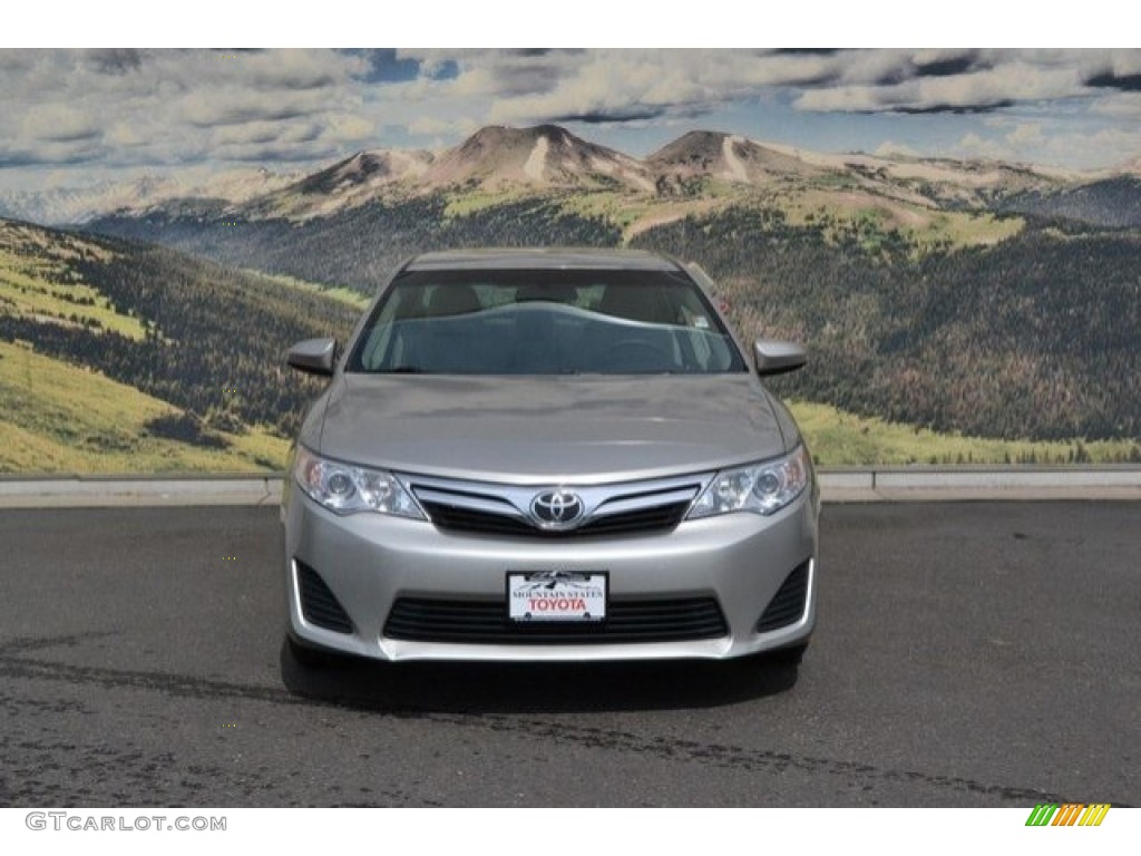 2014 Camry LE - Creme Brulee Metallic / Ivory photo #4