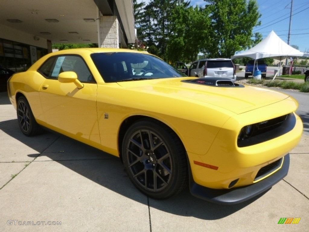 YellowJacket 2017 Dodge Challenger 392 HEMI Scat Pack Shaker Exterior Photo #120928303