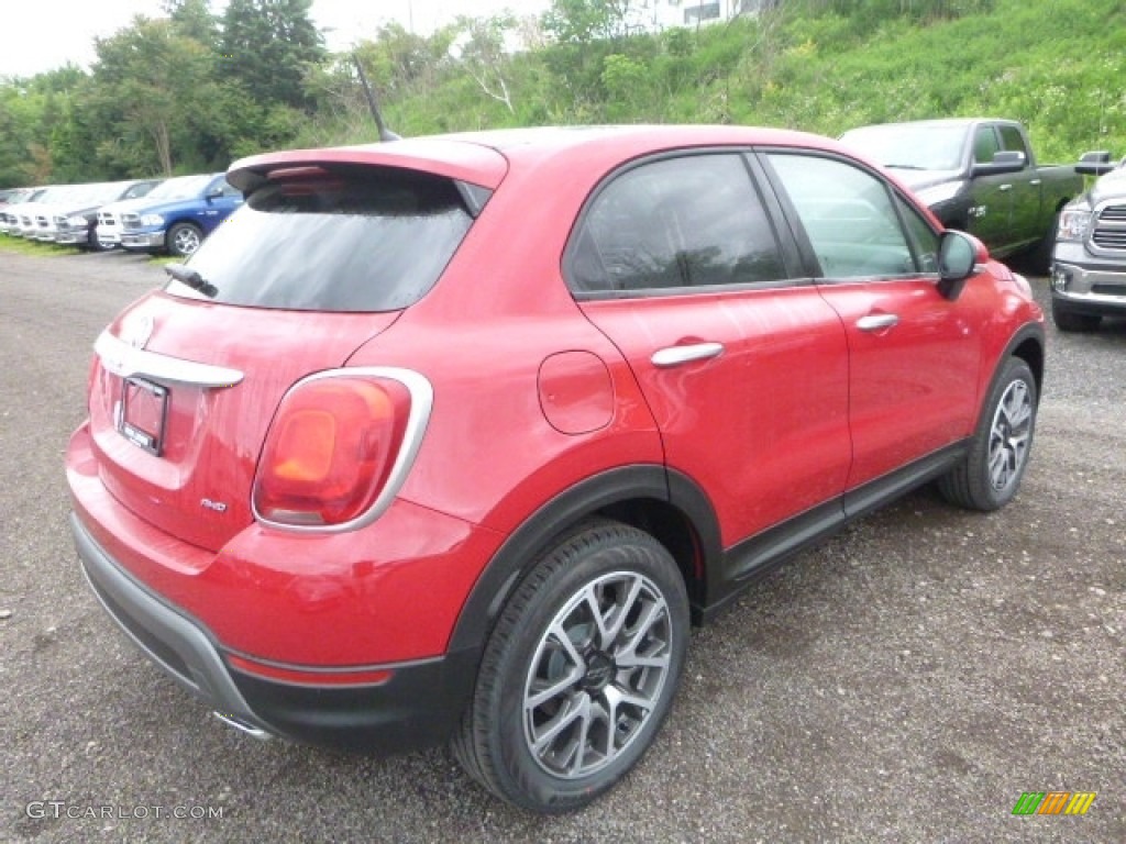 2017 500X Trekking AWD - Rosso Passione (Red) / Nero (Black) photo #5