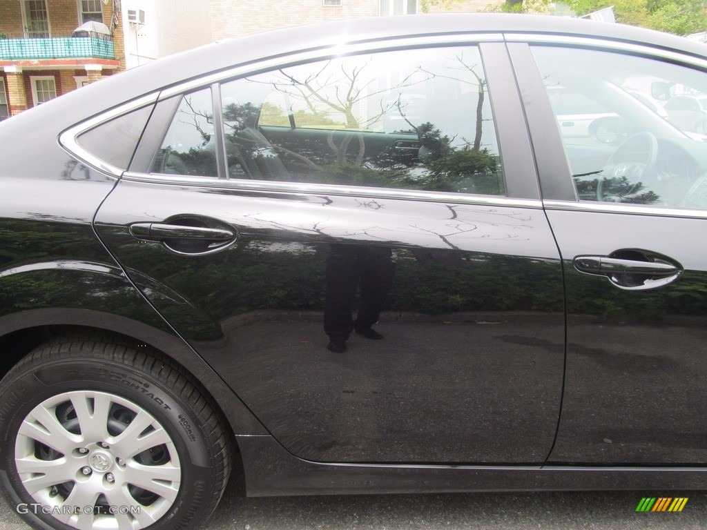 2013 MAZDA6 i Sport Sedan - Ebony Black / Black photo #13