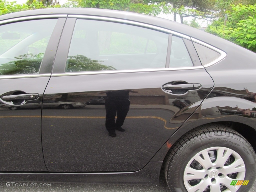 2013 MAZDA6 i Sport Sedan - Ebony Black / Black photo #14