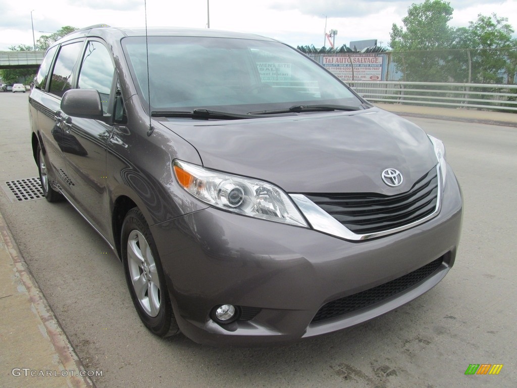 2012 Sienna LE - Predawn Gray Mica / Light Gray photo #2