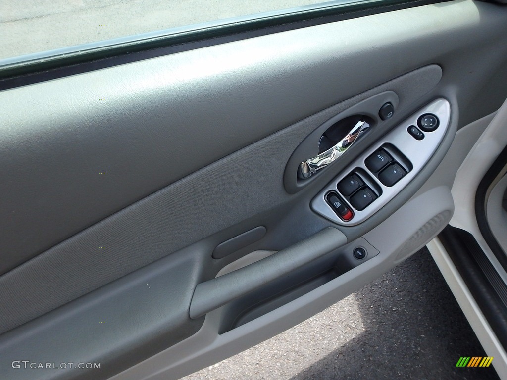 2006 Malibu LT V6 Sedan - White / Titanium Gray photo #11