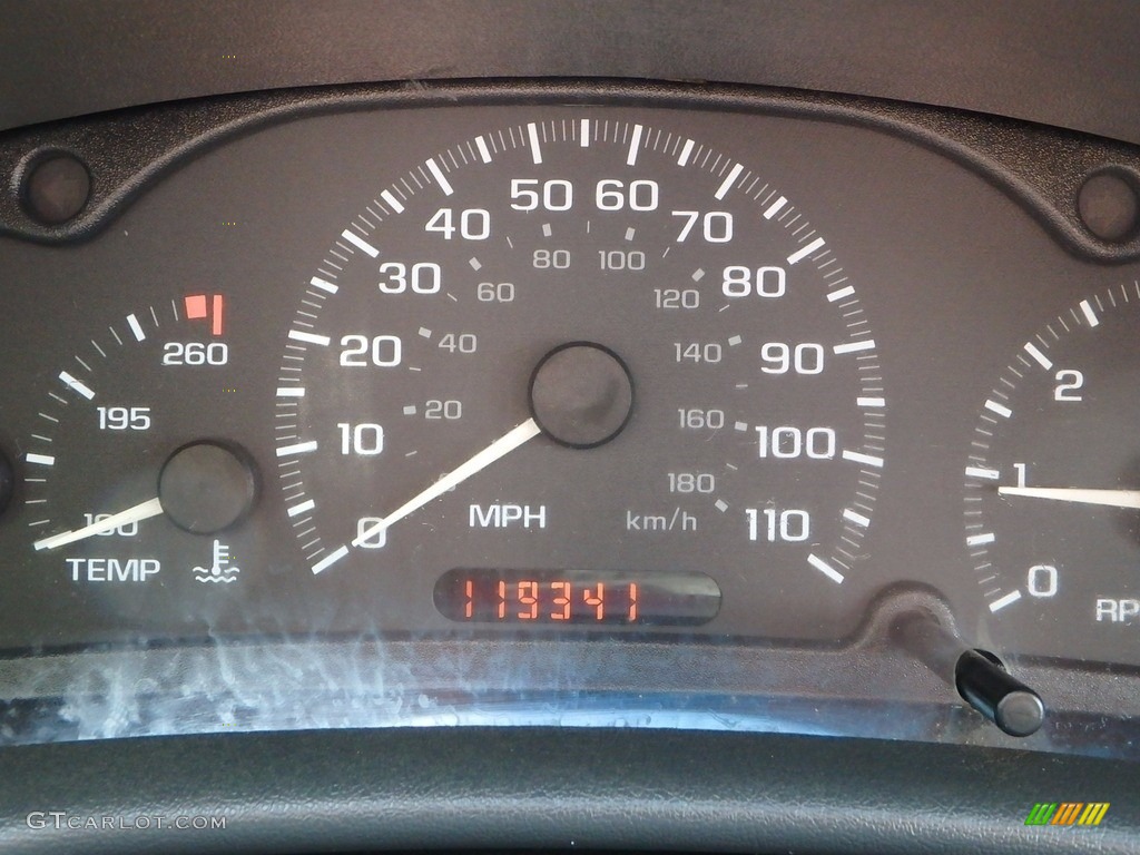 2002 Cavalier Coupe - Black / Graphite photo #15
