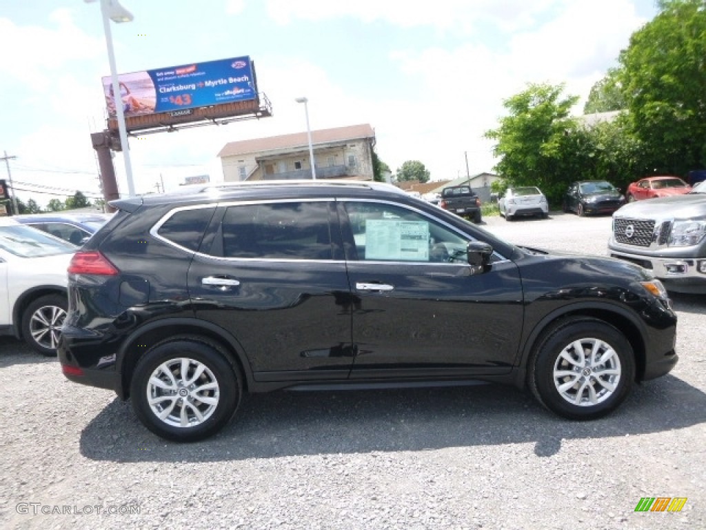 2017 Rogue SV AWD - Magnetic Black / Charcoal photo #3