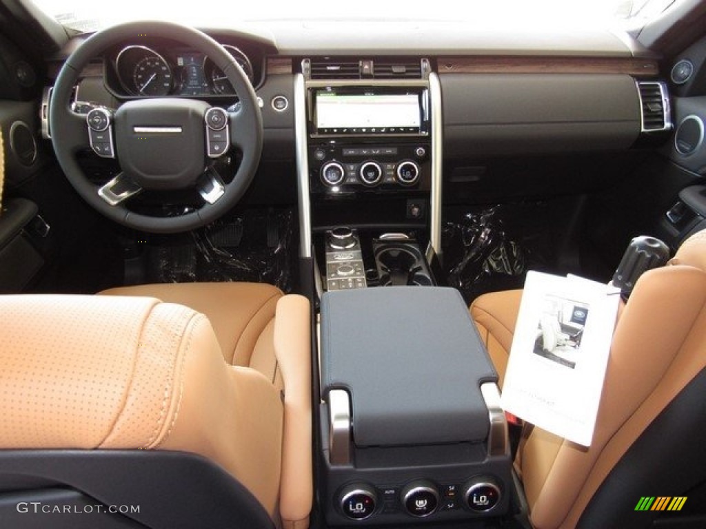 2017 Land Rover Discovery HSE Vintage Tan/Ebony Dashboard Photo #120959565
