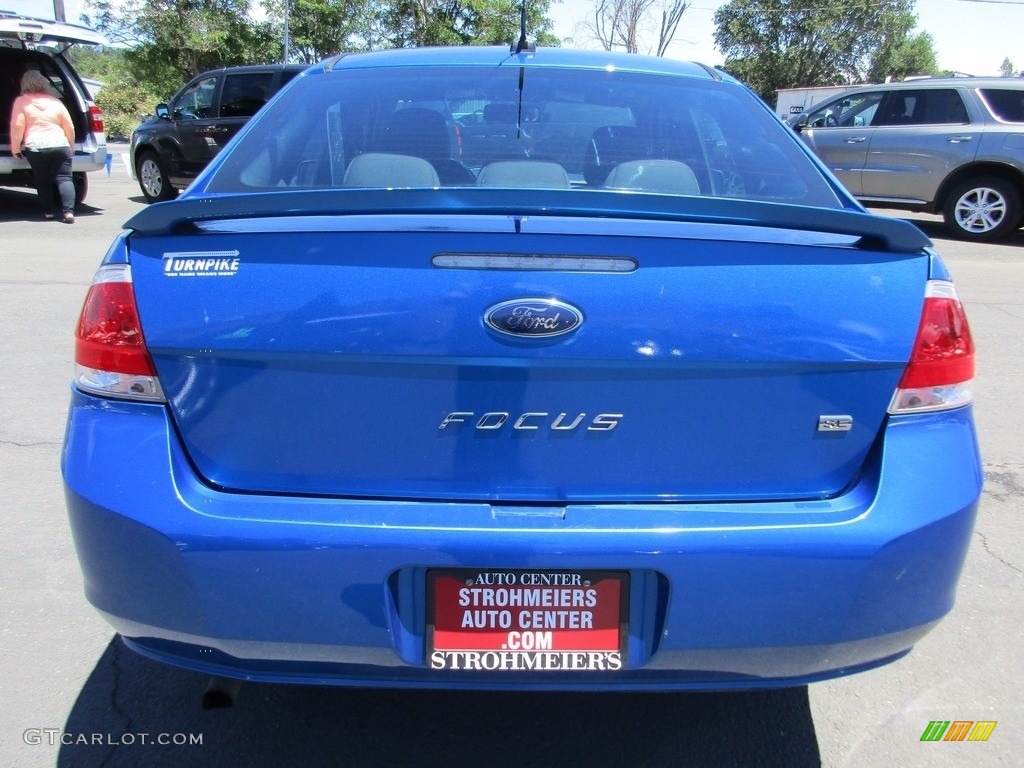 2011 Focus SE Sedan - Blue Flame Metallic / Charcoal Black photo #6