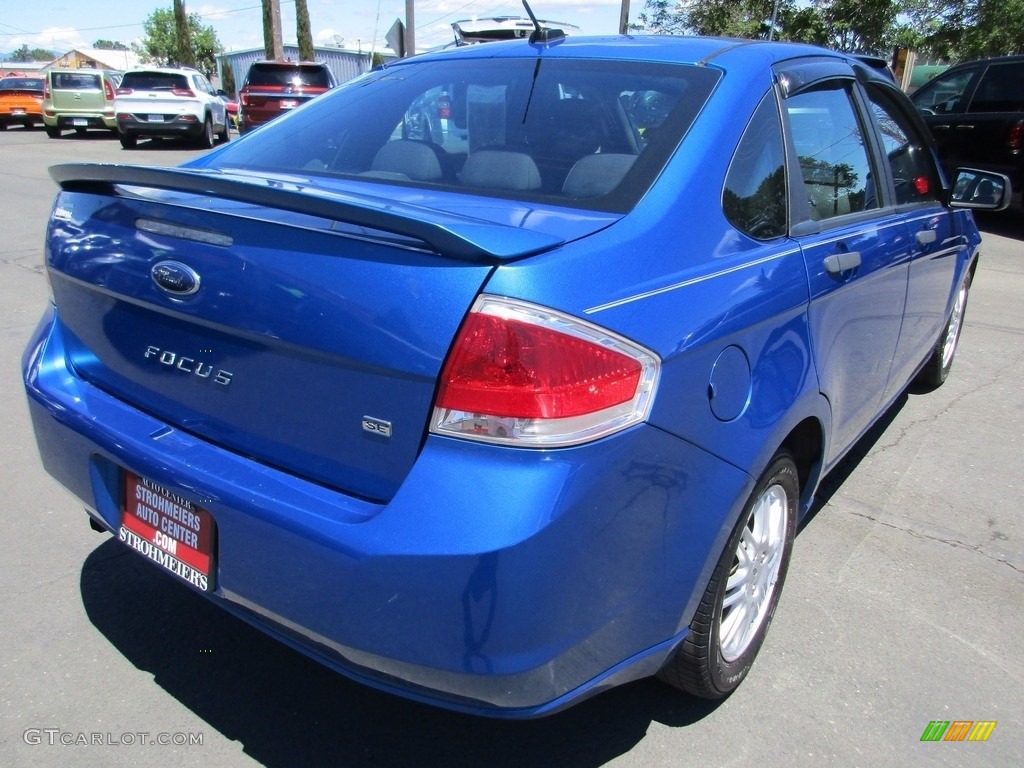 2011 Focus SE Sedan - Blue Flame Metallic / Charcoal Black photo #7