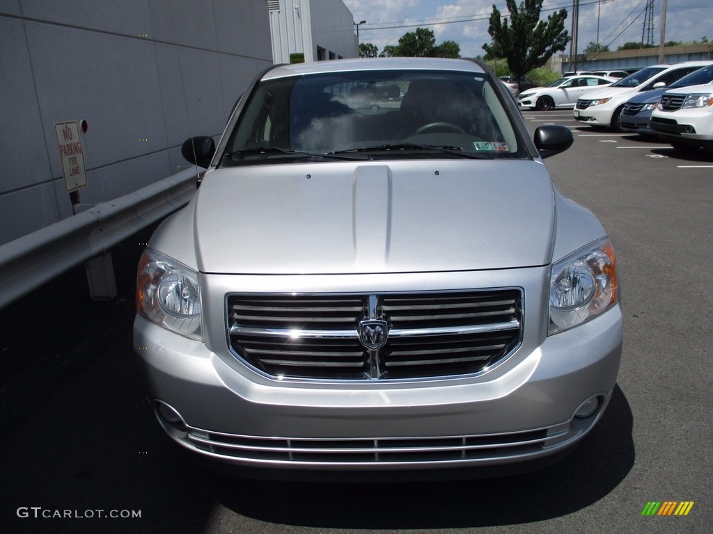 2011 Caliber Mainstreet - Bright Silver Metallic / Dark Slate Gray photo #9