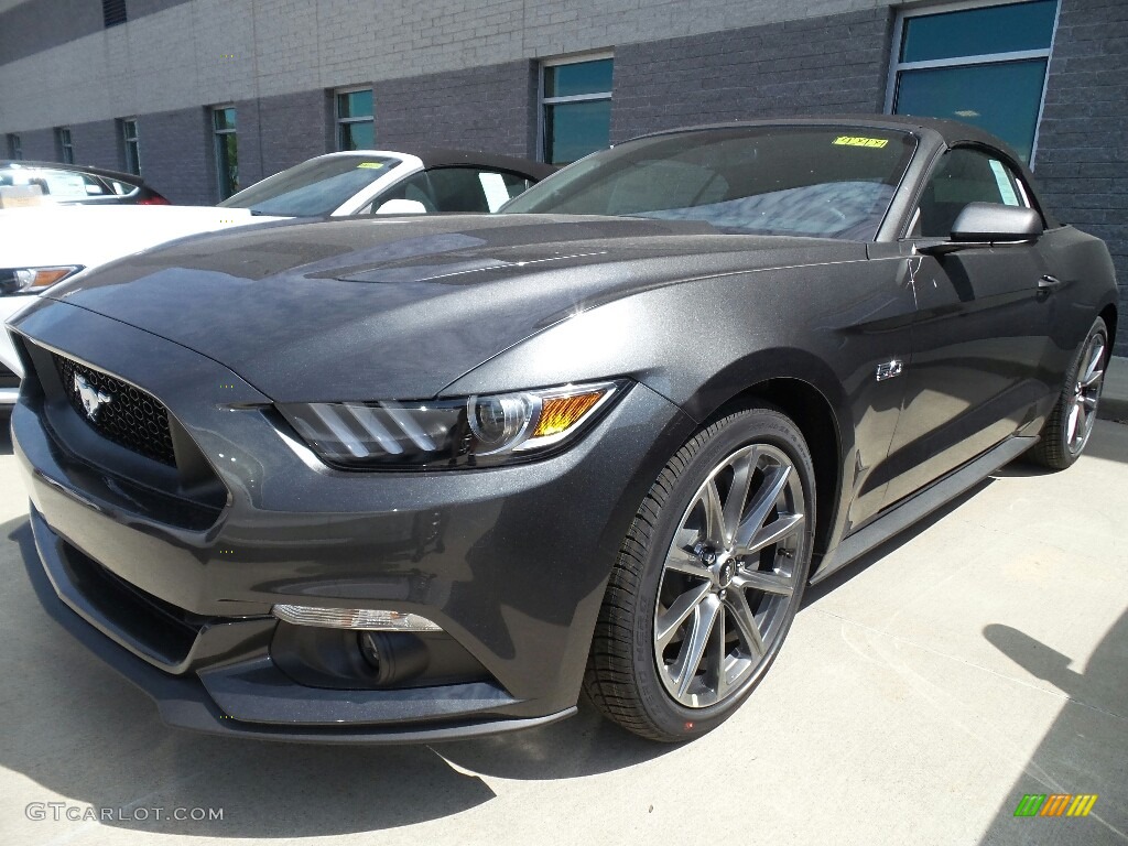 Magnetic Ford Mustang
