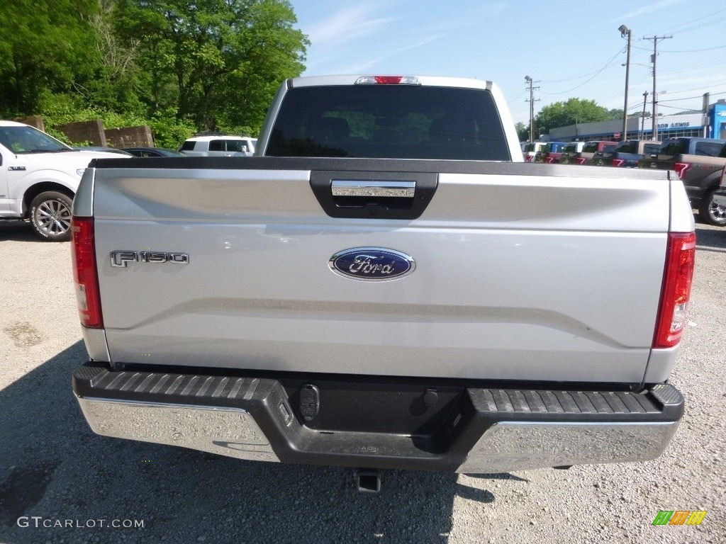 2017 F150 XLT SuperCab 4x4 - Ingot Silver / Earth Gray photo #3