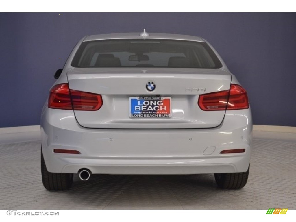 2017 3 Series 320i Sedan - Glacier Silver Metallic / Black photo #5