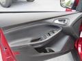 Ruby Red - Focus SE Hatch Photo No. 26