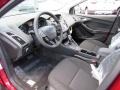Ruby Red - Focus SE Hatch Photo No. 27