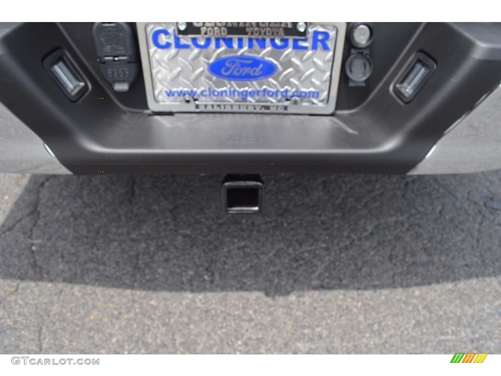 2017 F150 XL Regular Cab - Ingot Silver / Earth Gray photo #5