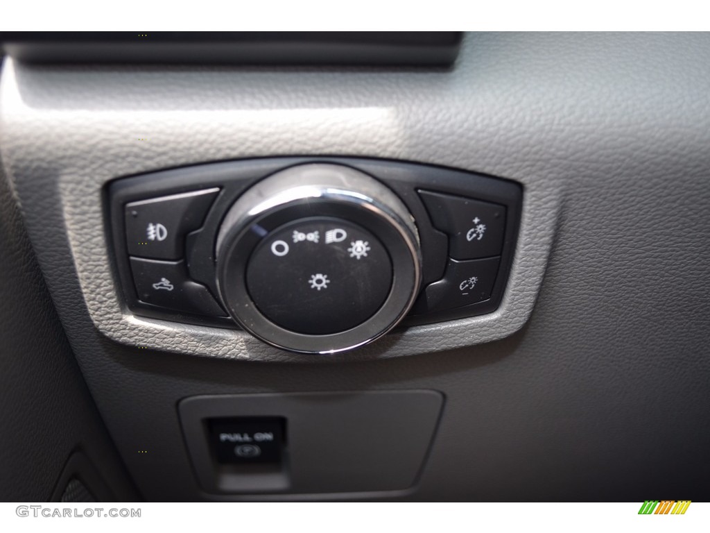 2017 F150 XL Regular Cab - Ingot Silver / Earth Gray photo #13