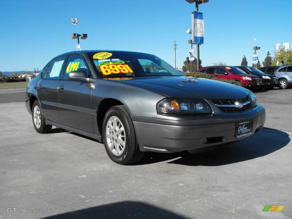 2005 Impala  - Medium Gray Metallic / Medium Gray photo #3