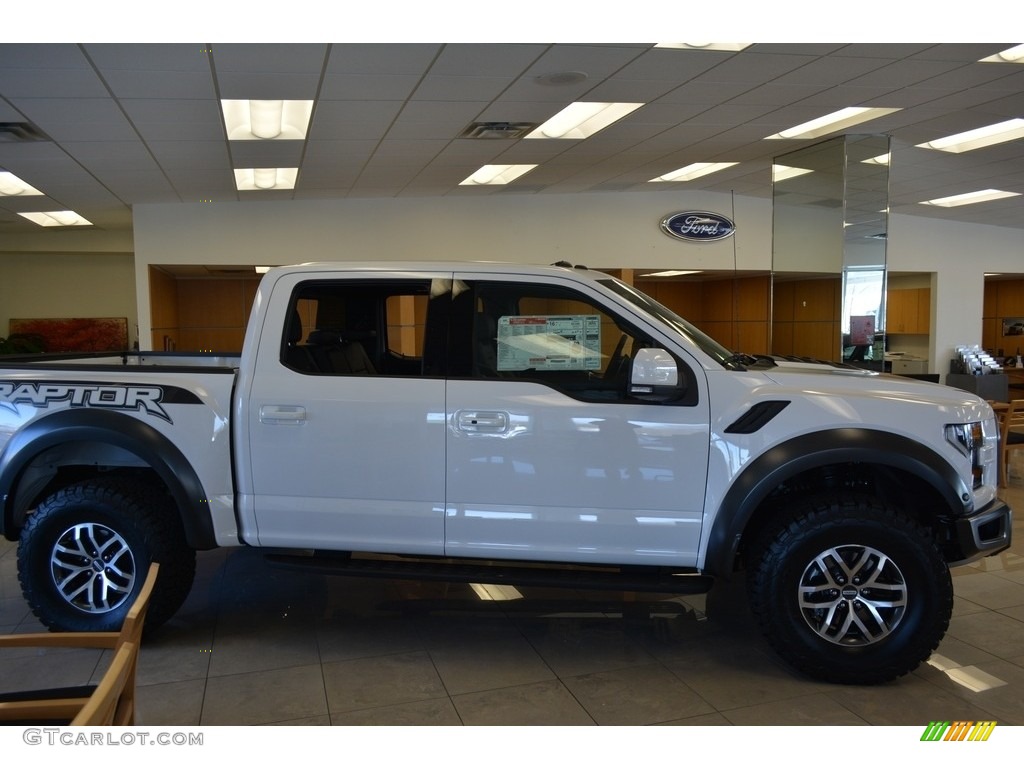 2017 F150 SVT Raptor SuperCrew 4x4 - Oxford White / Black photo #2