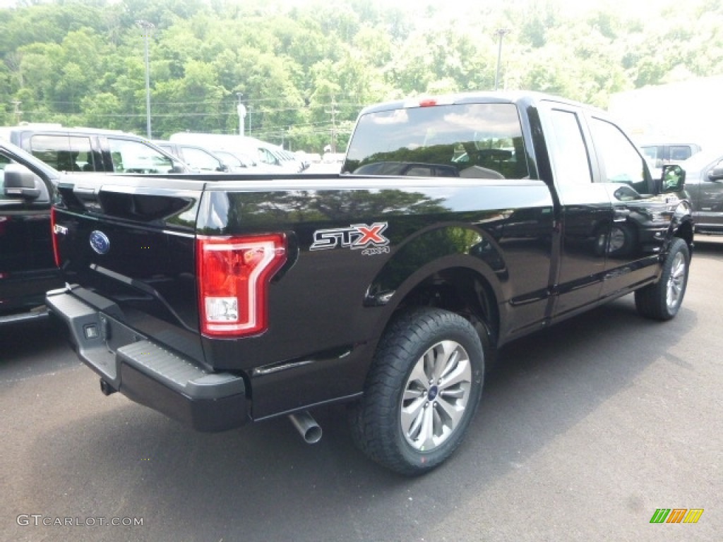 2017 F150 XL SuperCab 4x4 - Shadow Black / Earth Gray photo #2