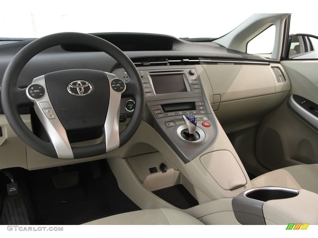 2012 Prius 3rd Gen Two Hybrid - Sea Glass Pearl / Bisque photo #7