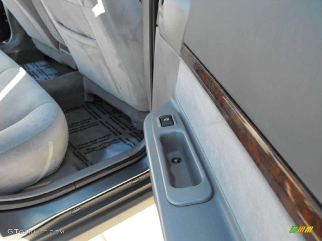 2005 Impala  - Medium Gray Metallic / Medium Gray photo #11