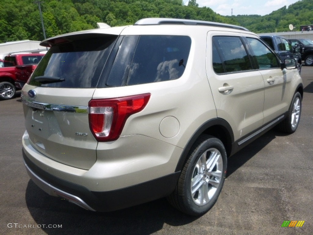 2017 Explorer XLT 4WD - White Gold / Ebony Black photo #2