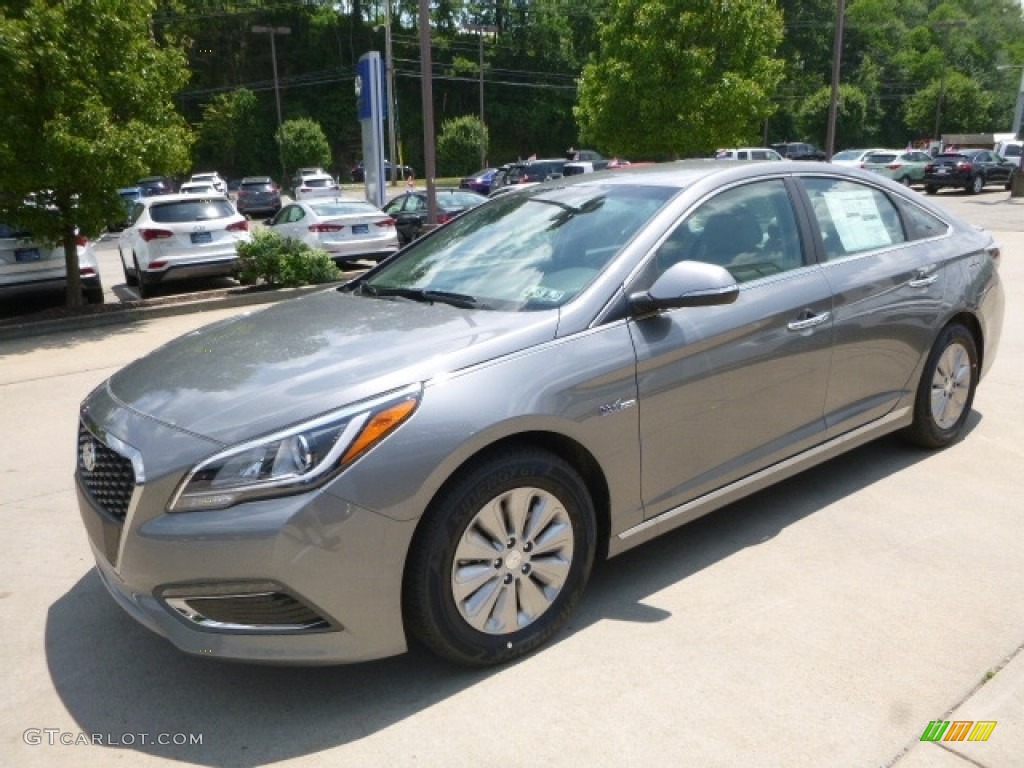 2017 Hyundai Sonata SE Hybrid Exterior Photos