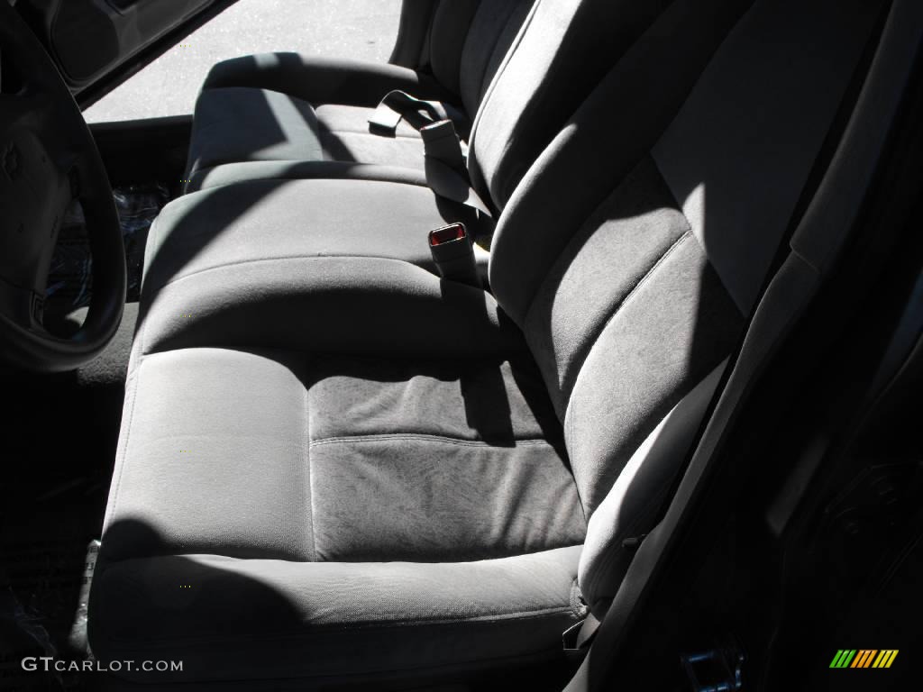 2005 Impala  - Medium Gray Metallic / Medium Gray photo #20