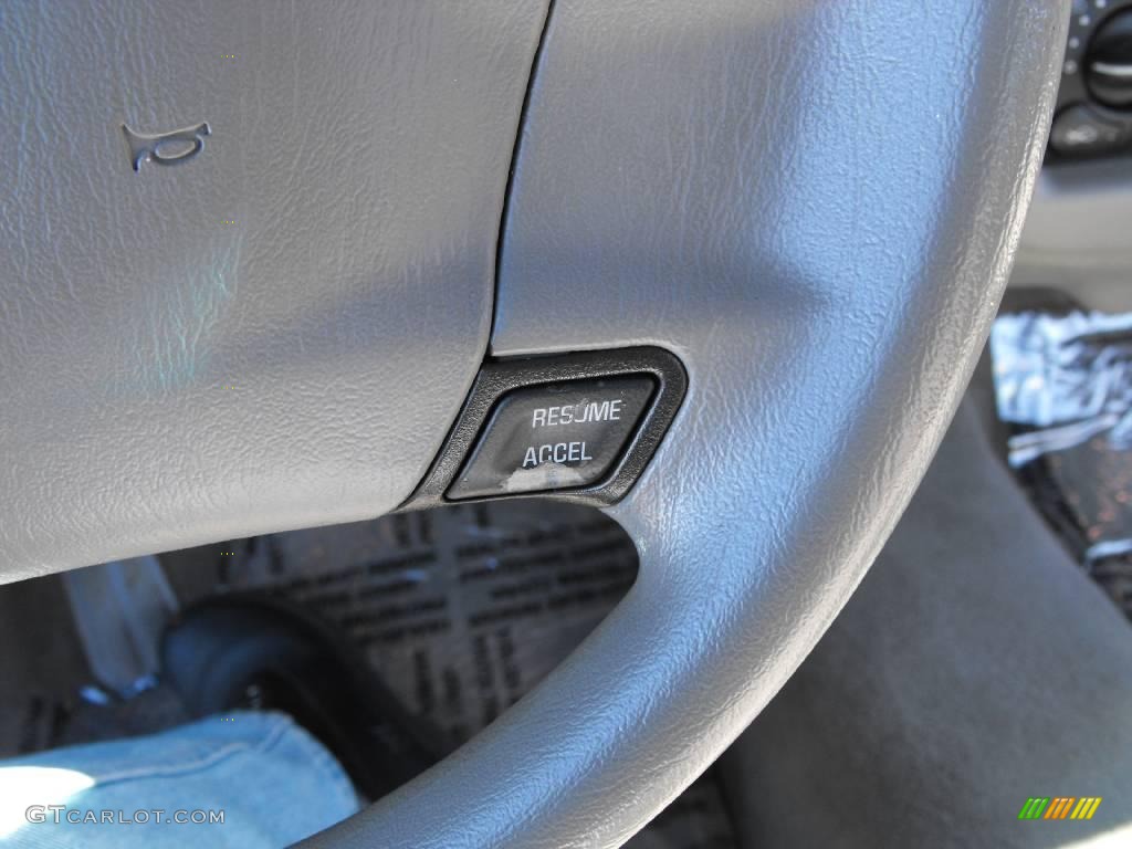 2005 Impala  - Medium Gray Metallic / Medium Gray photo #25
