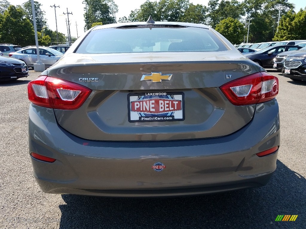 2017 Cruze LT - Pepperdust Metallic / Jet Black photo #5