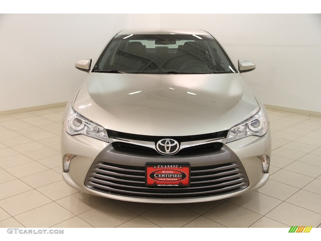 2015 Camry LE - Creme Brulee Mica / Black photo #2