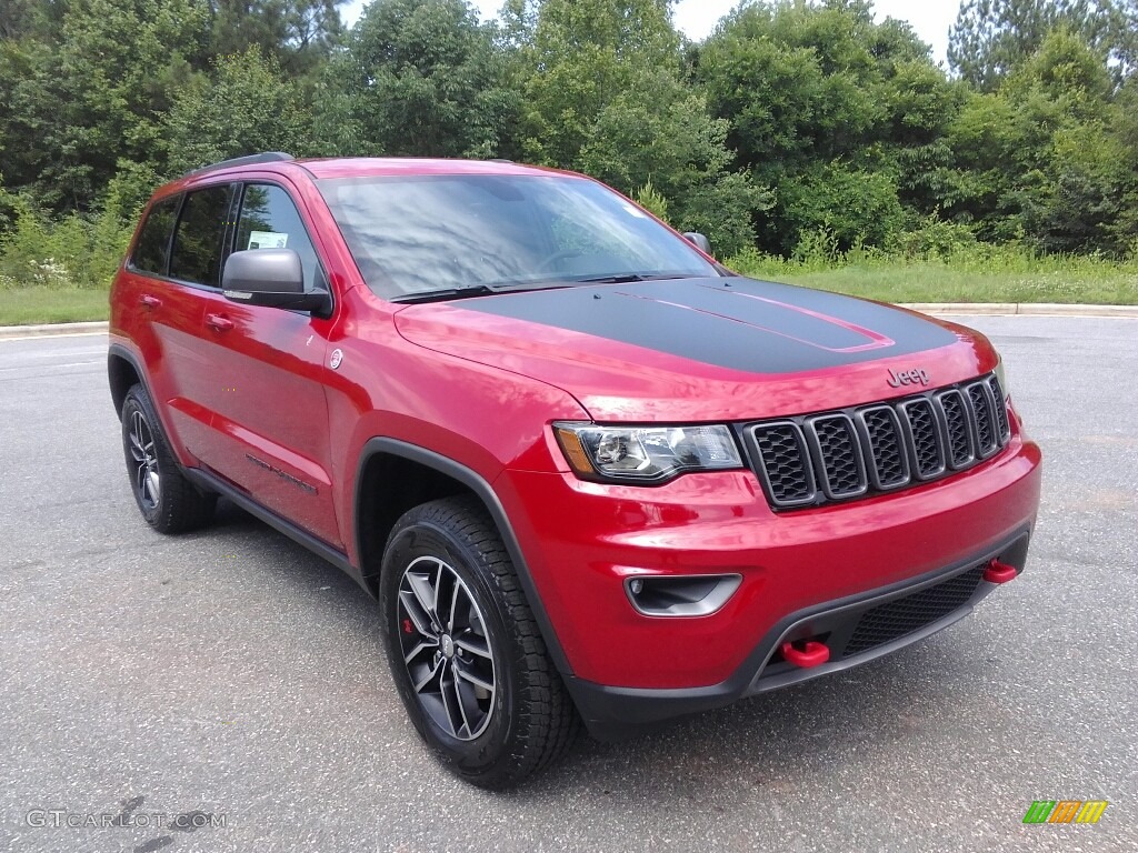 2017 Grand Cherokee Trailhawk 4x4 - Redline 2 Coat Pearl / Black photo #4