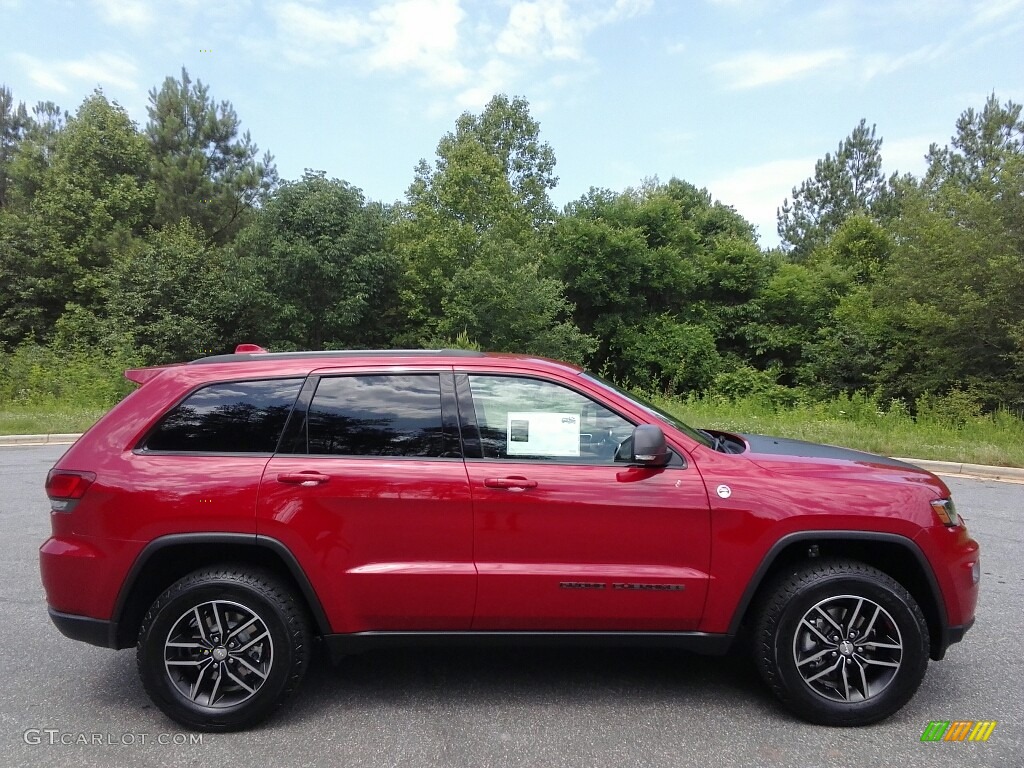 2017 Grand Cherokee Trailhawk 4x4 - Redline 2 Coat Pearl / Black photo #5