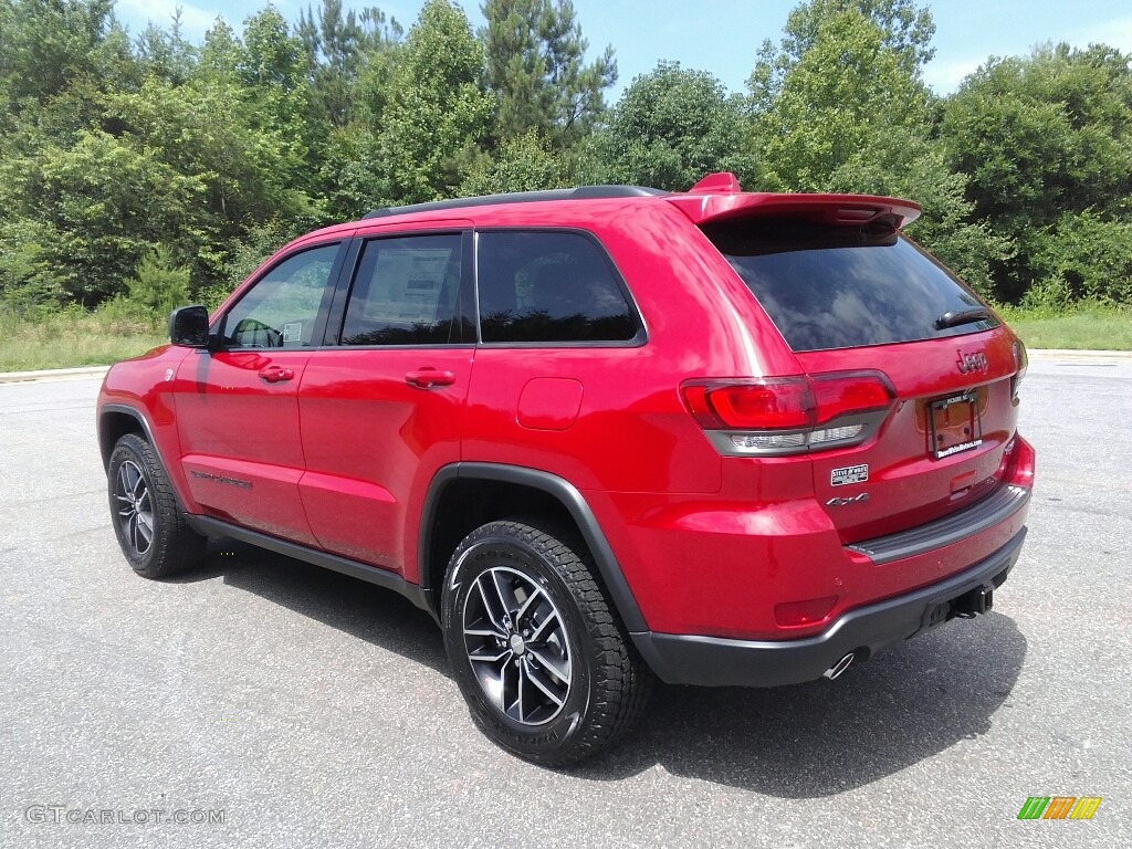 2017 Grand Cherokee Trailhawk 4x4 - Redline 2 Coat Pearl / Black photo #8