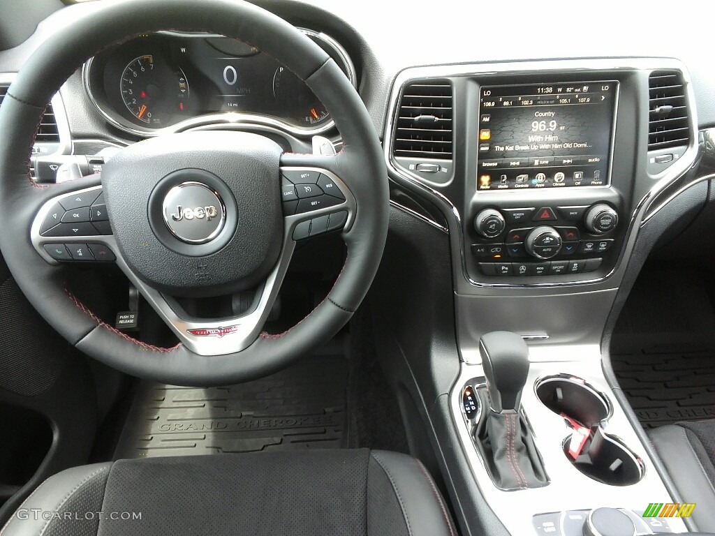 2017 Grand Cherokee Trailhawk 4x4 - Redline 2 Coat Pearl / Black photo #10