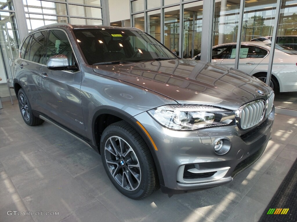 2017 X5 xDrive35i - Space Gray Metallic / Black photo #1