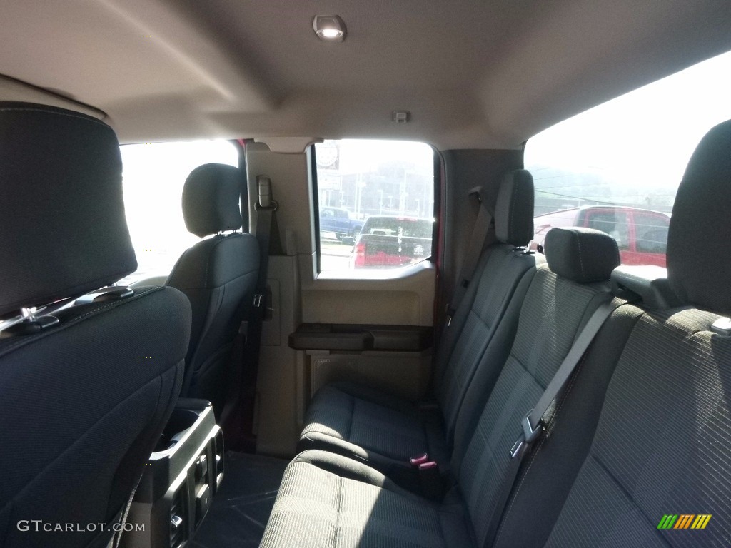 2017 F150 XL SuperCab 4x4 - Race Red / Earth Gray photo #11