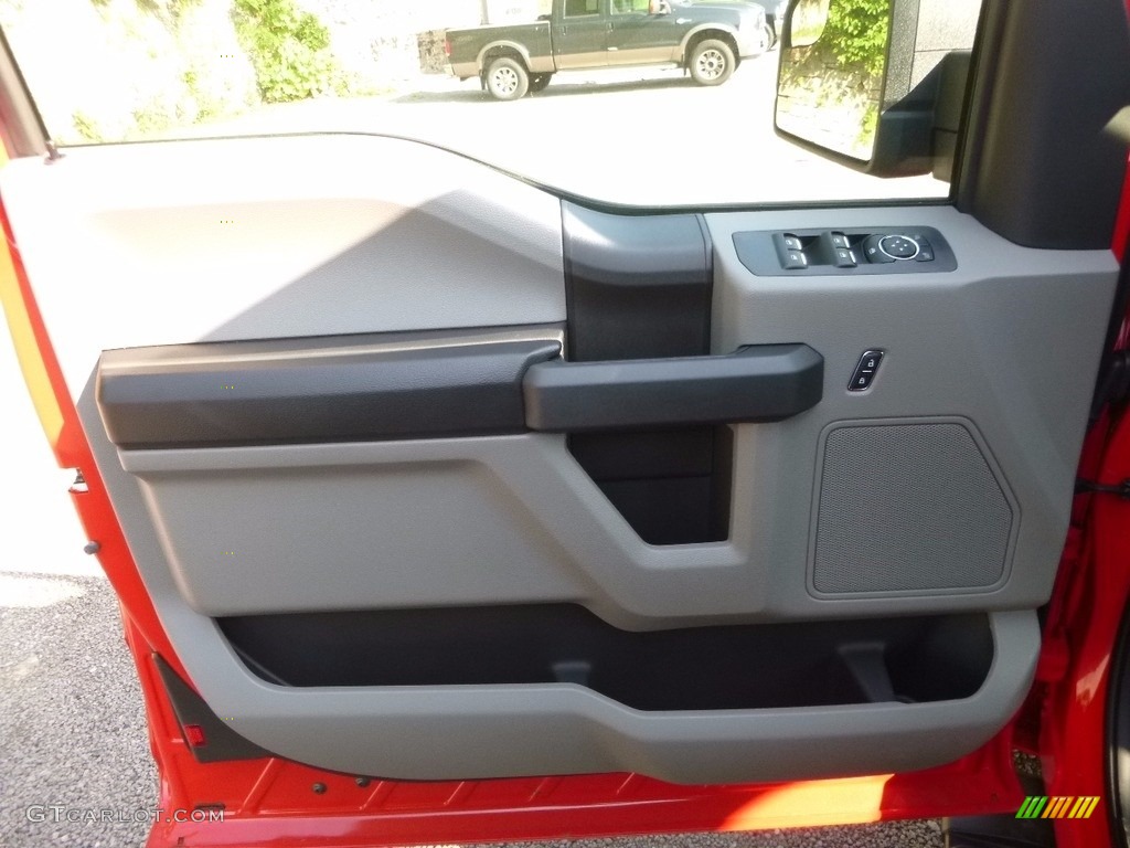 2017 F150 XL SuperCab 4x4 - Race Red / Earth Gray photo #13