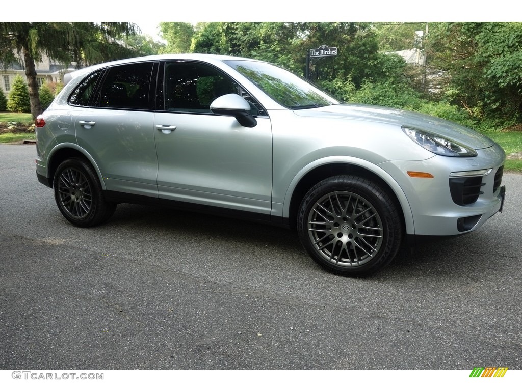 2017 Cayenne Platinum Edition - Rhodium Silver Metallic / Black photo #8