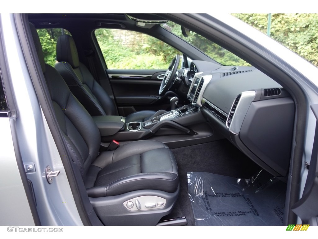 2017 Cayenne Platinum Edition - Rhodium Silver Metallic / Black photo #15