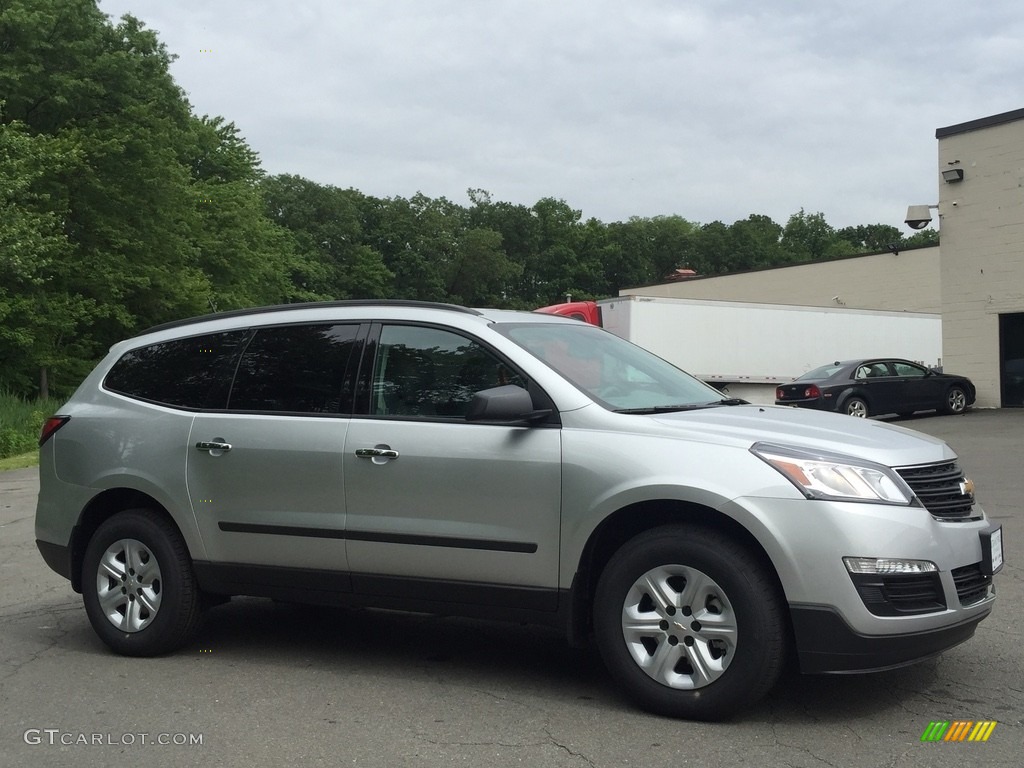 2017 Chevrolet Traverse LS AWD Exterior Photos