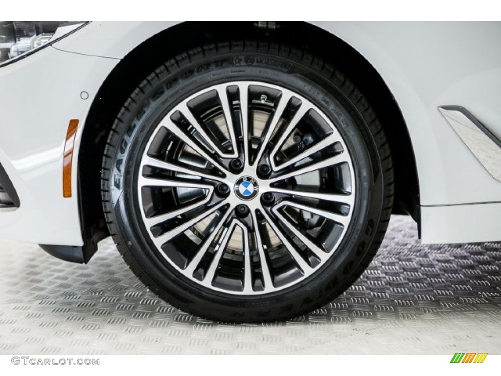 2017 5 Series 540i Sedan - Alpine White / Black photo #9