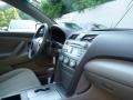 Aloe Green Metallic - Camry LE Photo No. 13
