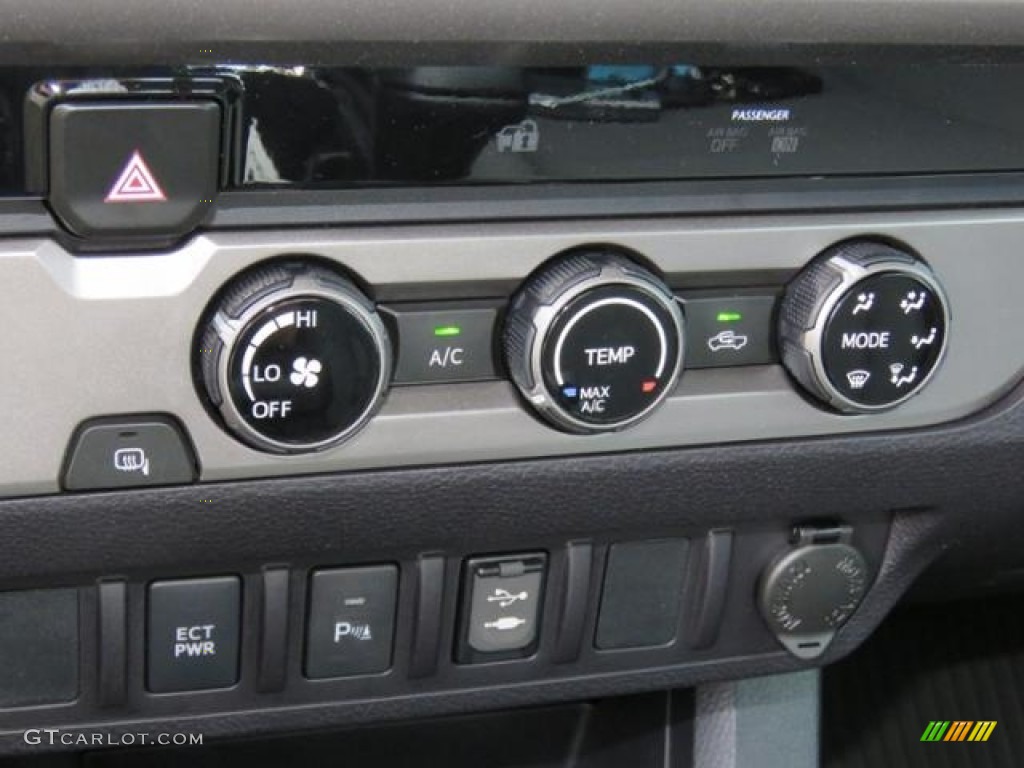 2017 Toyota Tacoma SR5 Access Cab Controls Photo #121047998