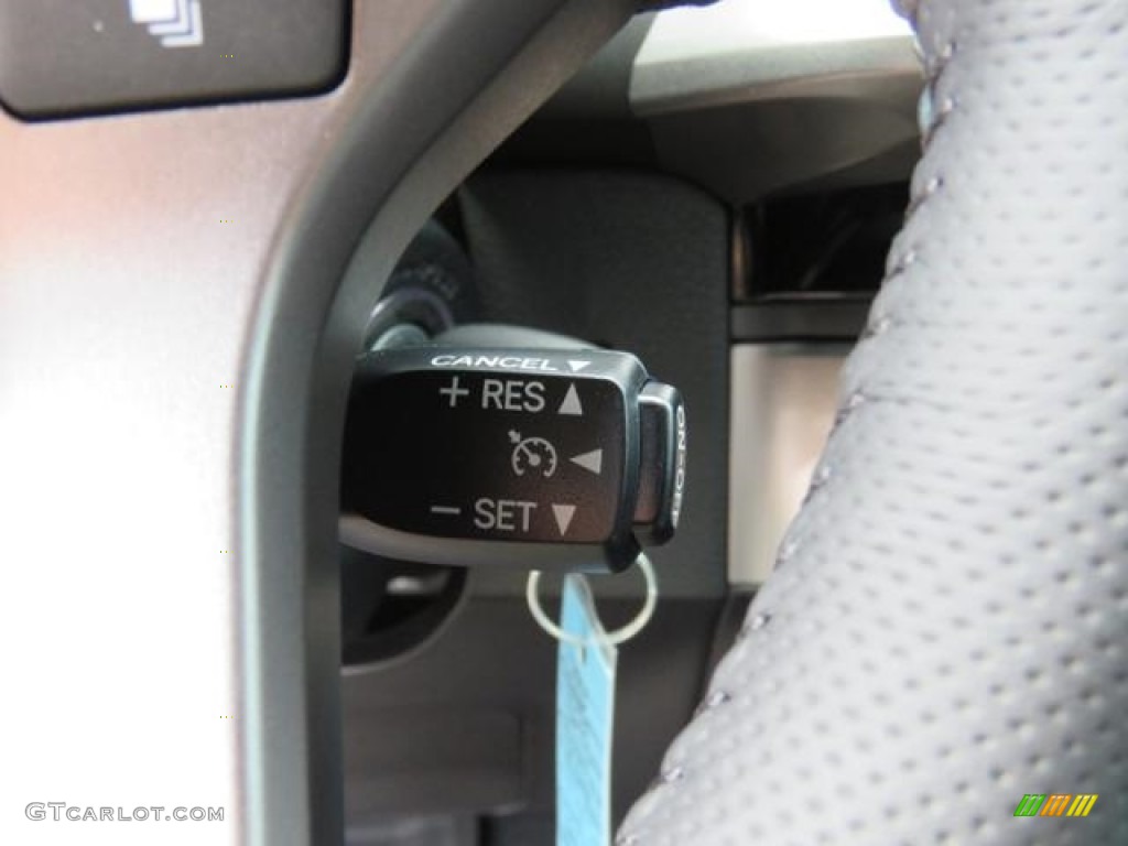 2017 Toyota Tacoma SR5 Access Cab Controls Photo #121048097