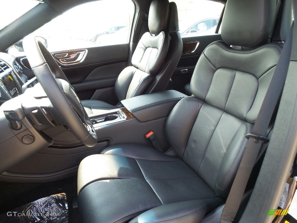 2017 Lincoln Continental Reserve AWD Front Seat Photo #121058852